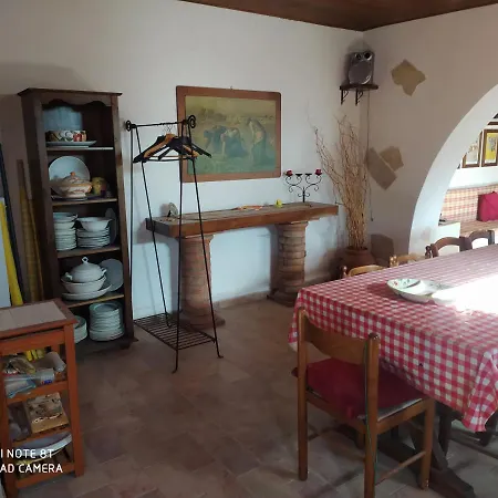 Casale Fucino Monolocale シャレー